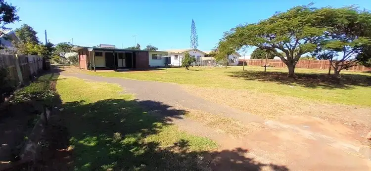 48 Nielson Ave, Burnett Heads QLD 4670