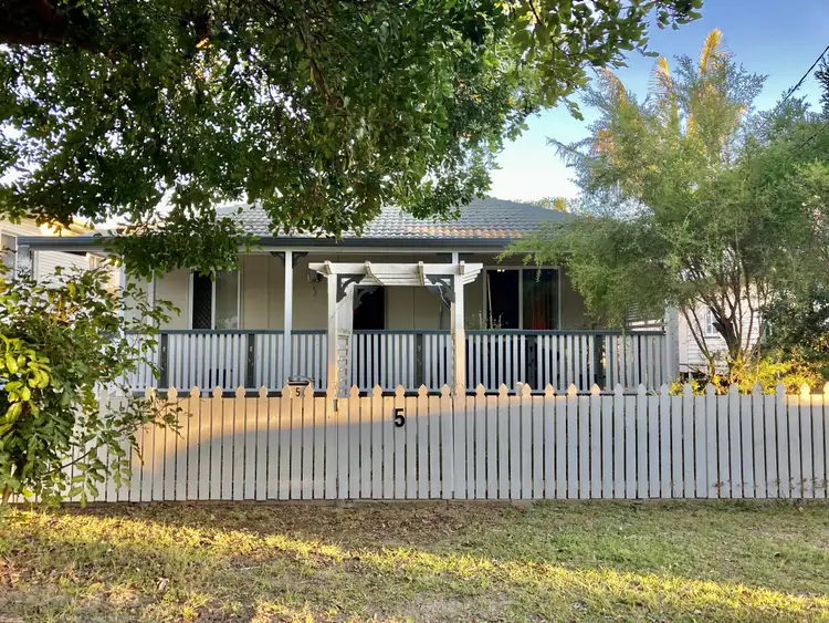 Main view of Homely house listing, 5 Murray St, Clontarf QLD 4019