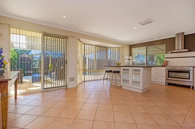 Fifth view of Homely house listing, 8 Whim Court, Kinross WA 6028