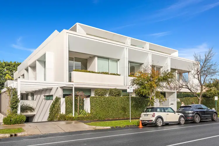 Unit 4/10 St Andrews St, Brighton VIC 3186