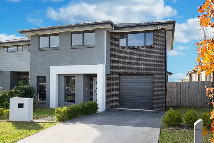 1 Holdsworth St, Oran Park NSW 2570
