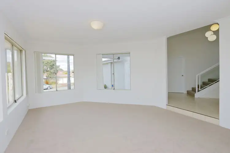 Fifth view of Homely house listing, 2 Townshend Way, Kardinya WA 6163