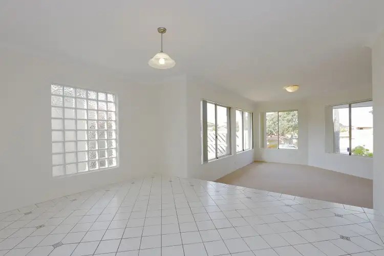 Sixth view of Homely house listing, 2 Townshend Way, Kardinya WA 6163