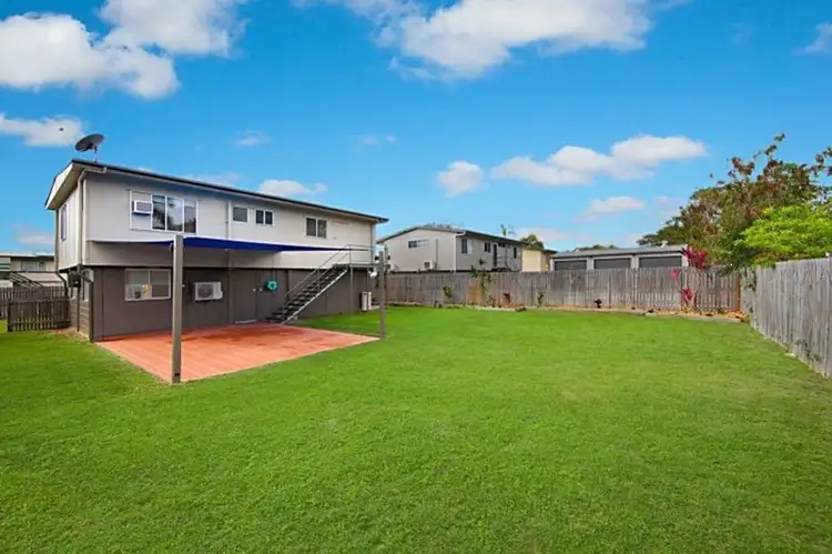 27 Davies St, Mount Louisa QLD 4814