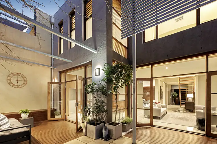27 Centre Road, Brighton East VIC 3187