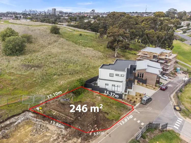10/9A Weyburn Place, Avondale Heights VIC 3034