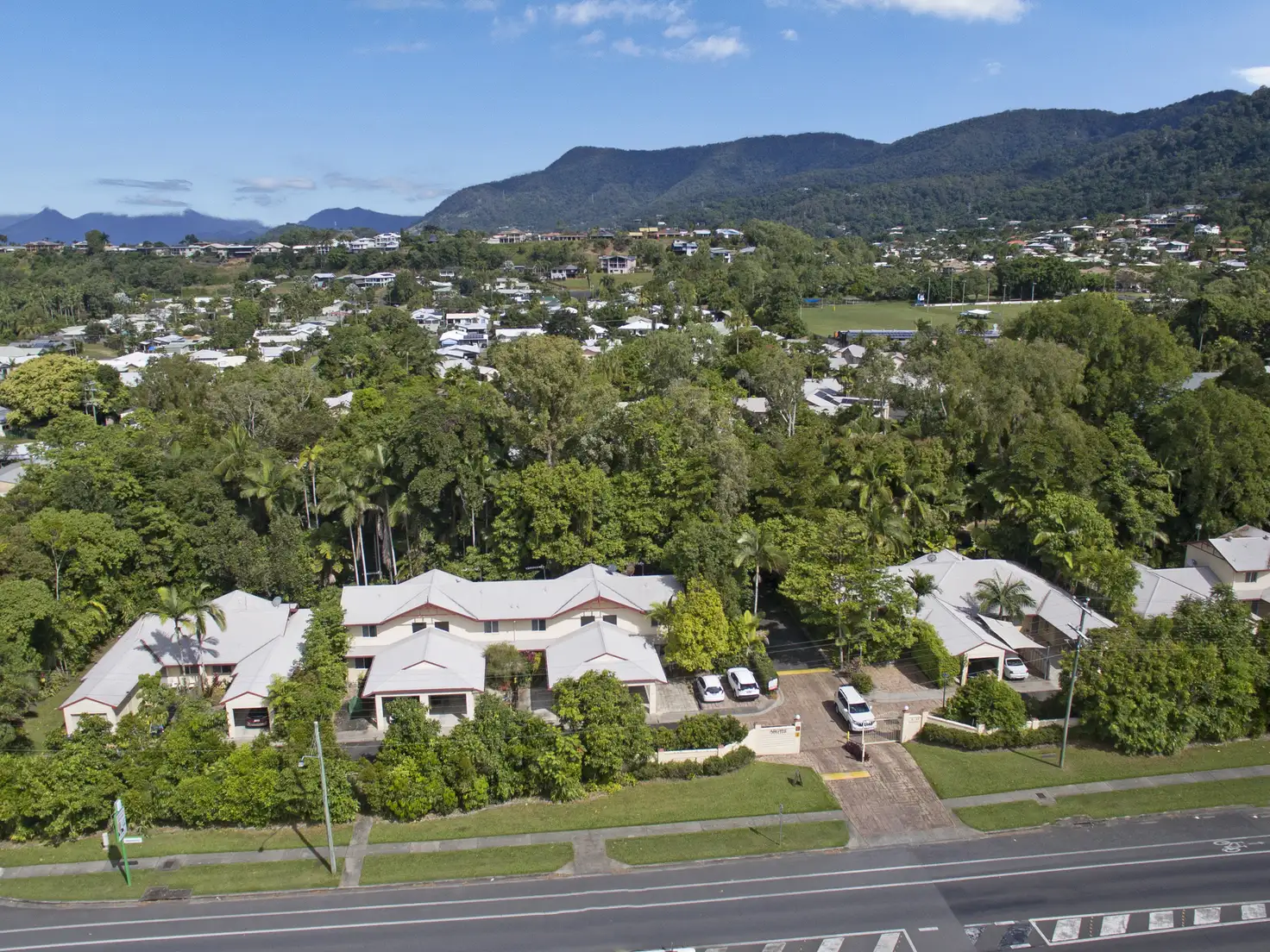 Main view of Homely townhouse listing, Unit 5/5-15 Mcgregor St, Mooroobool QLD 4870
