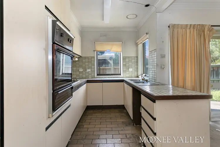 Fifth view of Homely townhouse listing, 5/10 Templewood Crescent, Avondale Heights VIC 3034