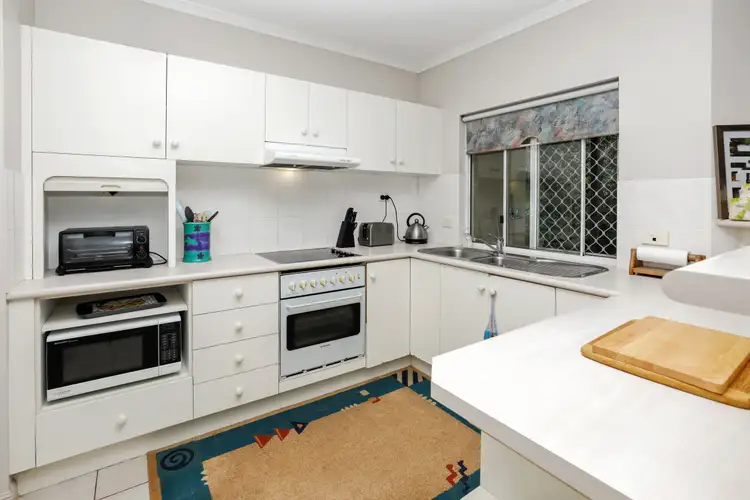Fifth view of Homely villa listing, Unit 39/5-15 Mcgregor St, Mooroobool QLD 4870