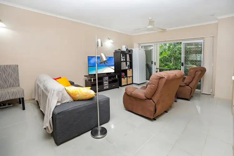 Sixth view of Homely villa listing, Unit 13/5-15 Mcgregor St, Mooroobool QLD 4870
