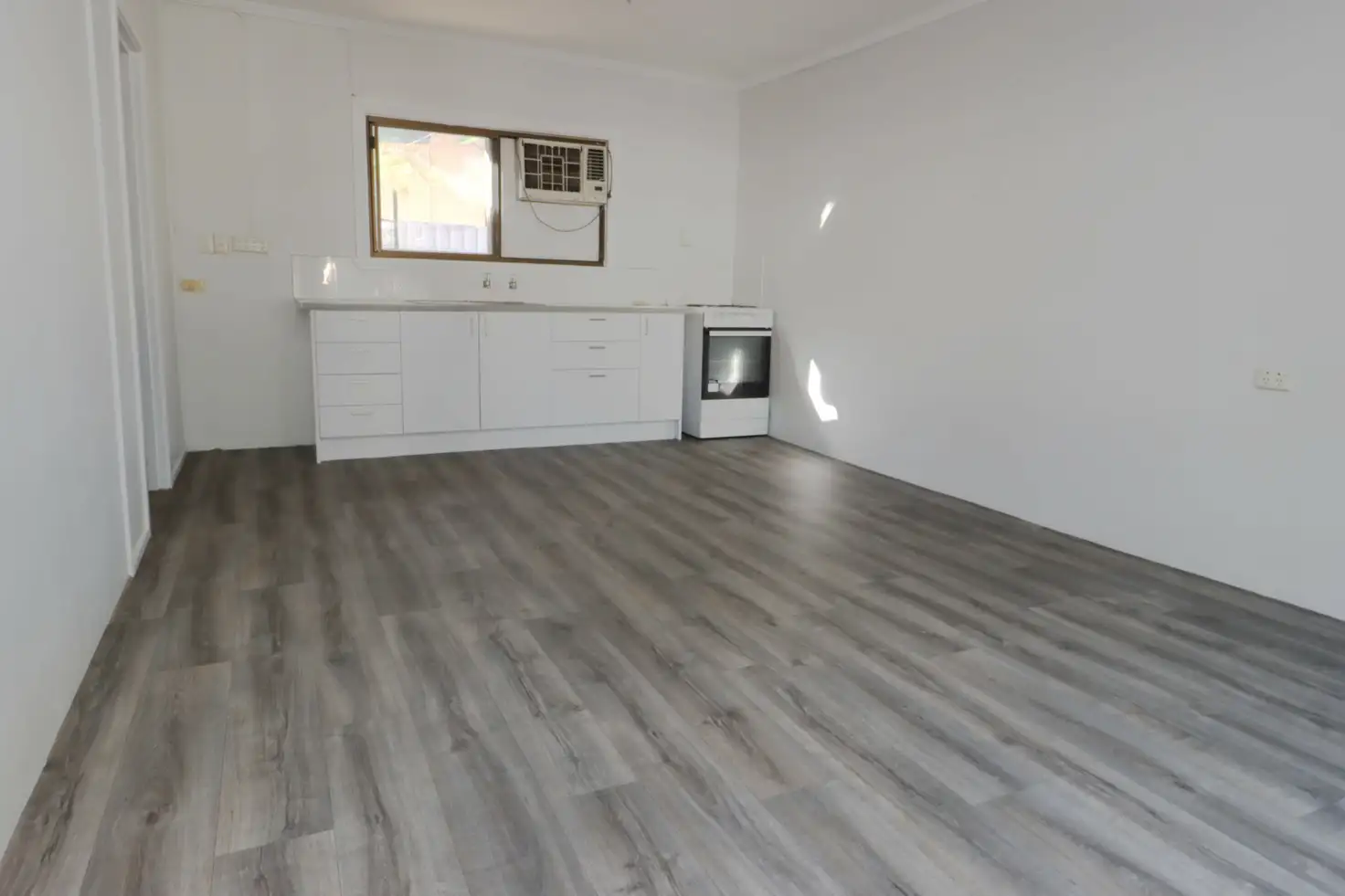 Main view of Homely unit listing, Unit 2/115 Webb St, Mount Isa QLD 4825