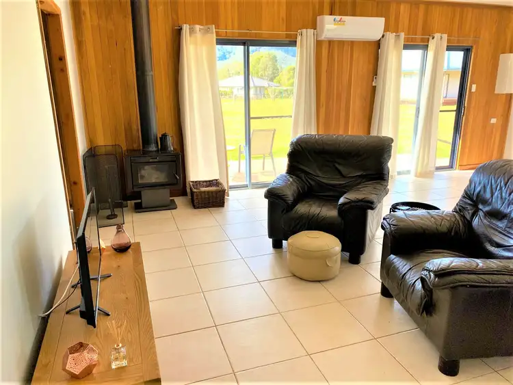 Fourth view of Homely house listing, 2 Ironbark Cl, Gloucester NSW 2422