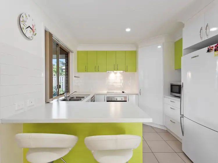 4 Cod Cct, Bongaree QLD 4507