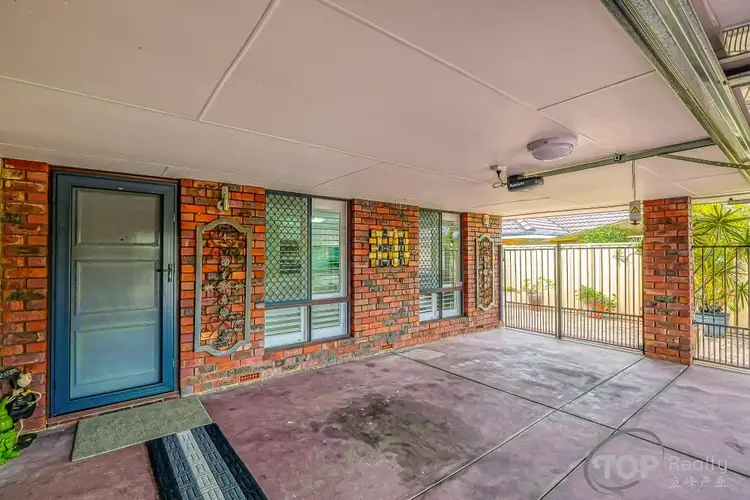 Fourth view of Homely semi-detached listing, 18B Tricourt Grove, Riverton WA 6148