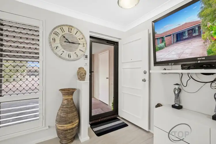 Fifth view of Homely semi-detached listing, 18B Tricourt Grove, Riverton WA 6148