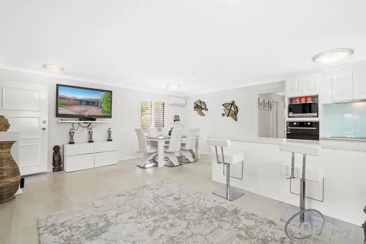 Sixth view of Homely semi-detached listing, 18B Tricourt Grove, Riverton WA 6148