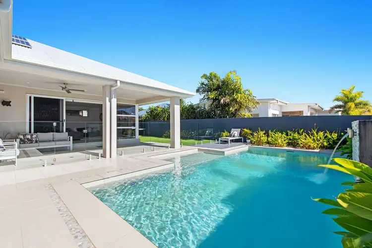 8 Myrtle Pl, Mountain Creek QLD 4557