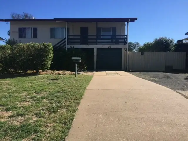 29 Egan St, Emerald QLD 4720