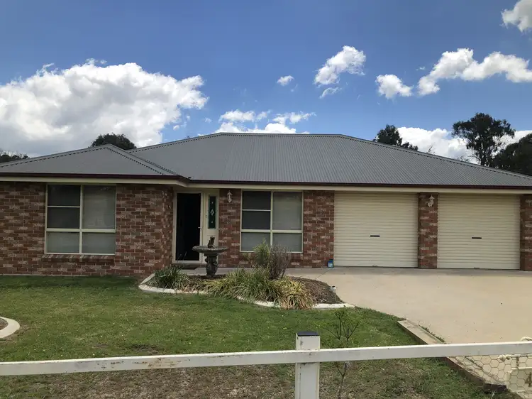 4 Barleyfields Rd