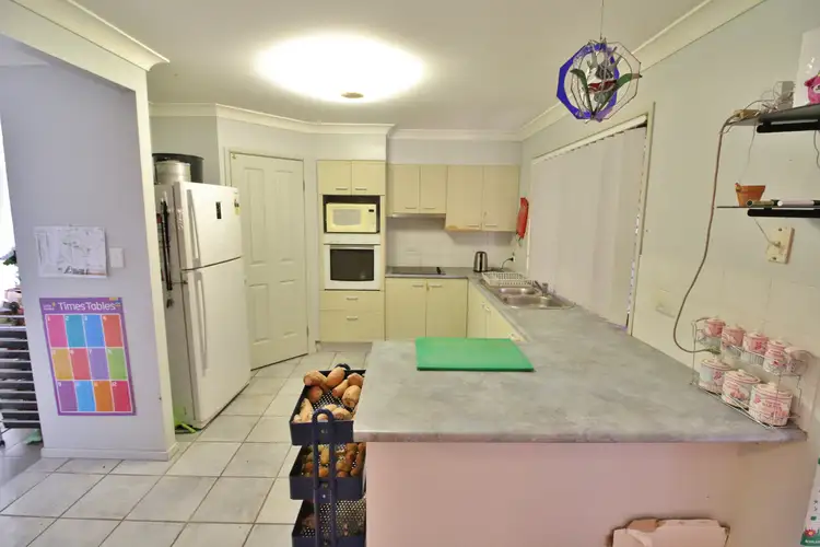 Fifth view of Homely house listing, 2 Brendan Ct, Hatton Vale QLD 4341