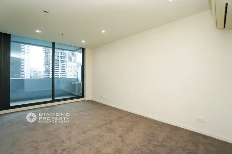 8 Sutherland Street