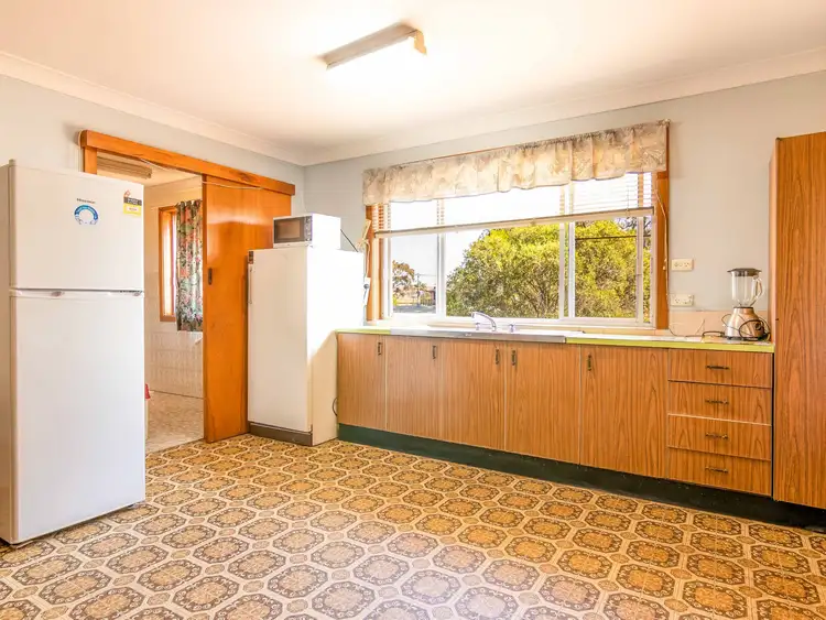Fifth view of Homely block of units listing, 10 William Street, East Branxton NSW 2335