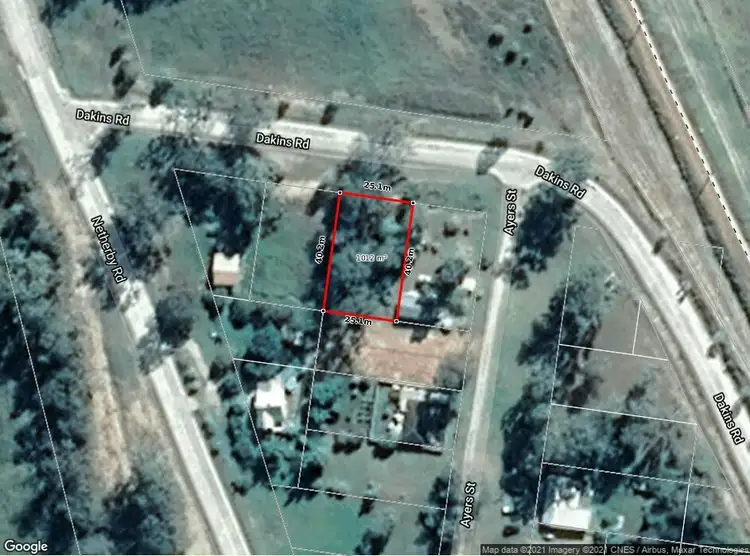4 Dakins Rd