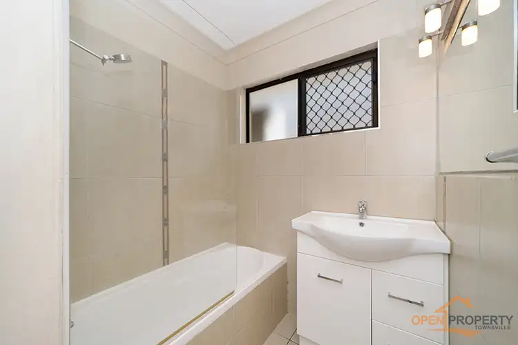 Fifth view of Homely house listing, 32 Barnett St, Mount Louisa QLD 4814