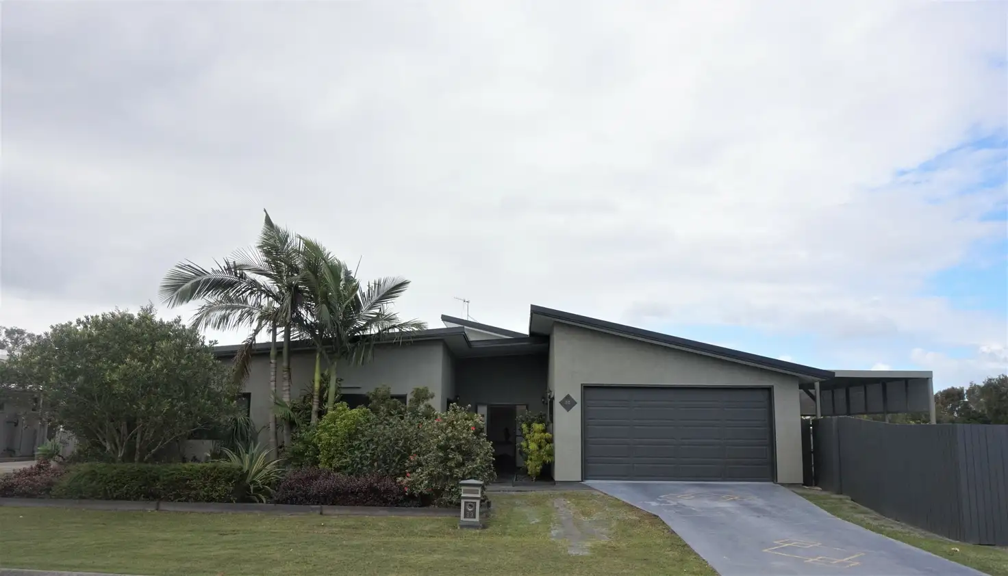 Main view of Homely house listing, 33 Creekside Esp, Cooloola Cove QLD 4580