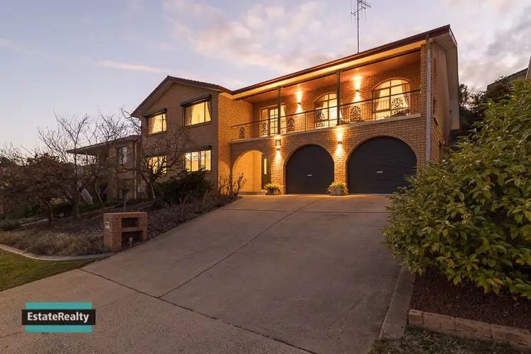 16 Beatty Cres, Crestwood NSW 2620