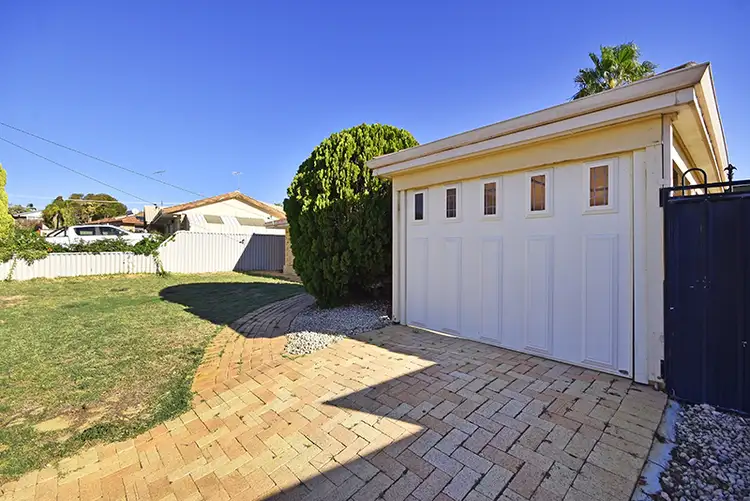 Third view of Homely house listing, 37 Littleham Loop, Quinns Rocks WA 6030