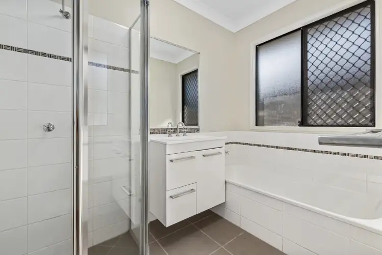 Fifth view of Homely house listing, 4 Whistler Pkt, Kelso QLD 4815