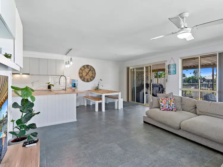 Second view of Homely semi-detached listing, Unit 2/52 Hoya Cres, Bongaree QLD 4507