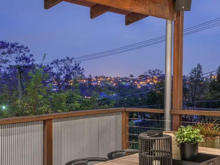 Main view of Homely townhouse listing, Unit 2/183 Fernberg Rd, Paddington QLD 4064
