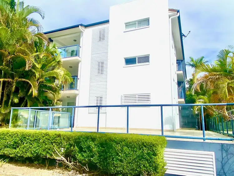 Sixth view of Homely unit listing, Unit 2/11 Clark St, Biggera Waters QLD 4216