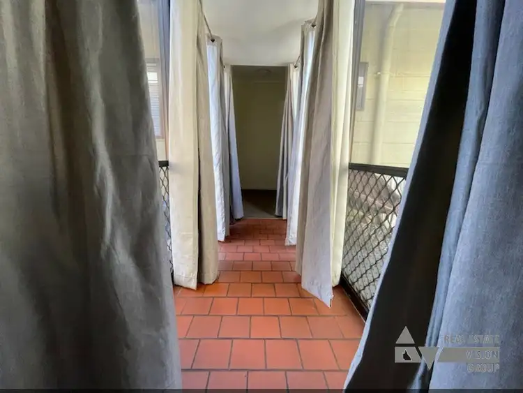 Sixth view of Homely house listing, 10 Macdonald Cres, Blackwater QLD 4717