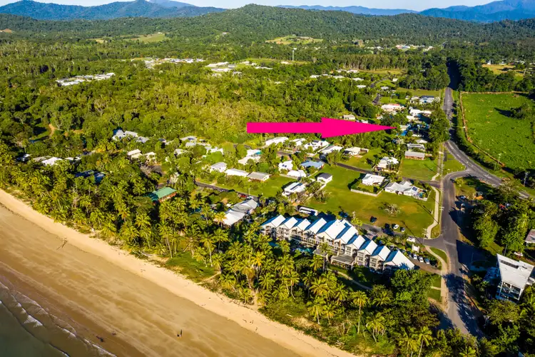 Second view of Homely house listing, 3/20 Seaview St, Mission Beach QLD 4852