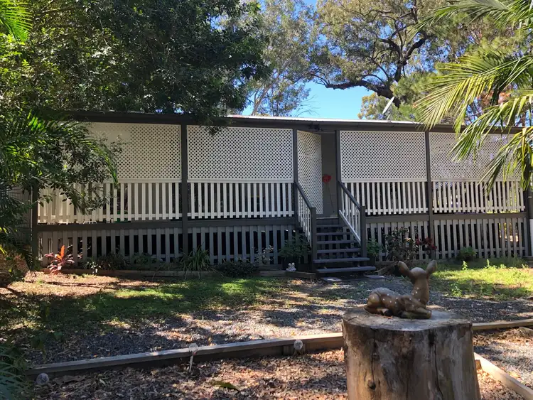 13 Derwent St, Macleay Island QLD 4184