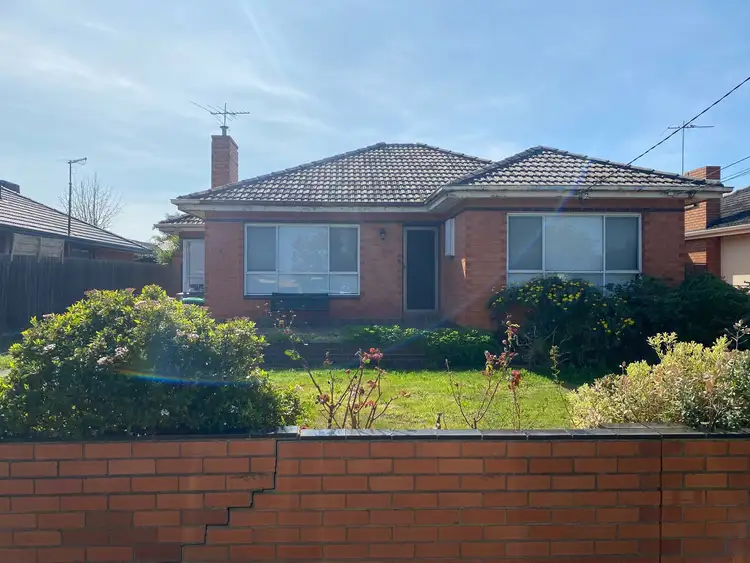 6 Riviera Rd, Avondale Heights VIC 3034