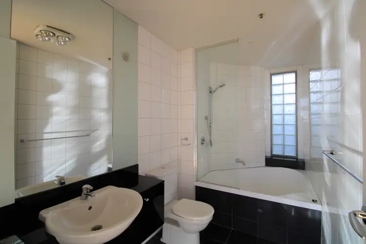 Fifth view of Homely apartment listing, Unit 4/21 Wellington St, St Kilda VIC 3182