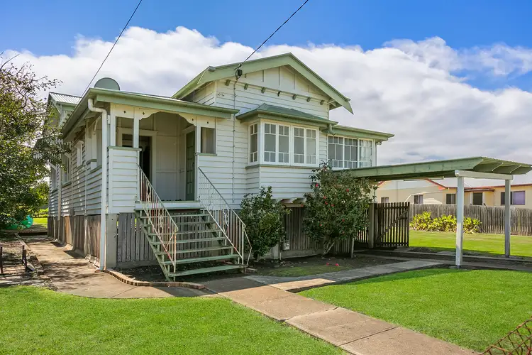 2 Ruskin St, Eastern Heights QLD 4305
