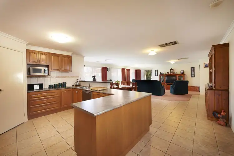 Third view of Homely house listing, 2 Paradise Ct, Kialla VIC 3631