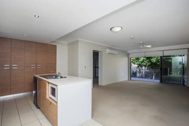 Seventh view of Homely unit listing, 6/154 Musgrave Ave, Southport QLD 4215