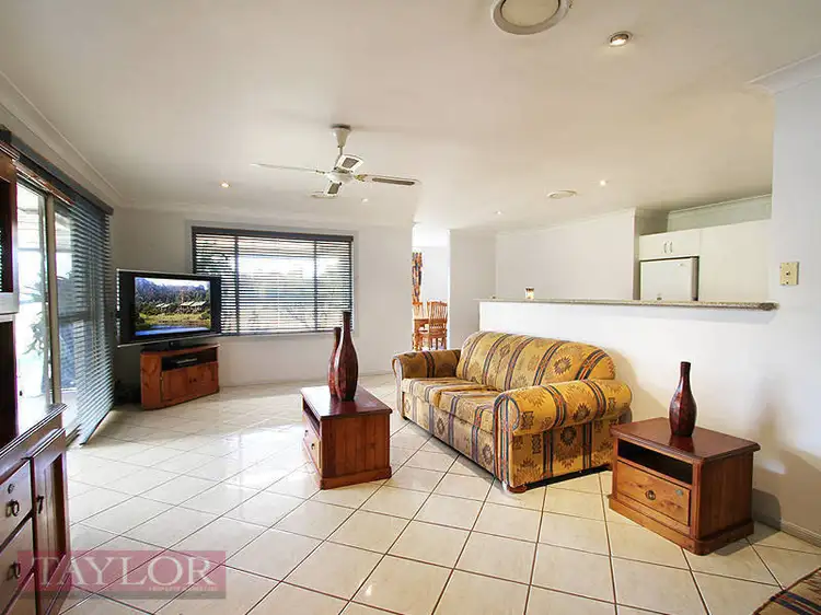 Fourth view of Homely house listing, 8 Allen Court, Singleton NSW 2330