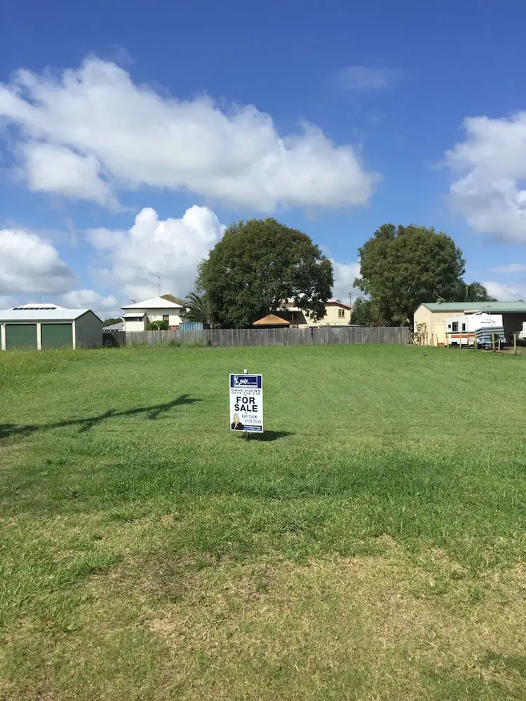 48 Moffatt Street, Burnett Heads QLD 4670