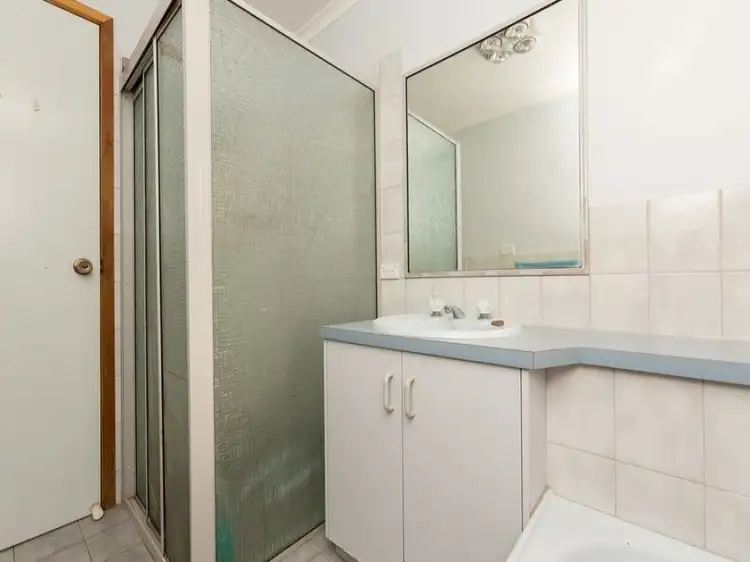 Fifth view of Homely house listing, 105 Clarke Street, Howlong NSW 2643