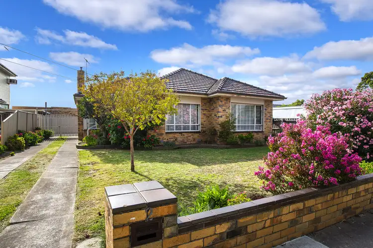 Second view of Homely house listing, 2 Raglan Street, Avondale Heights VIC 3034