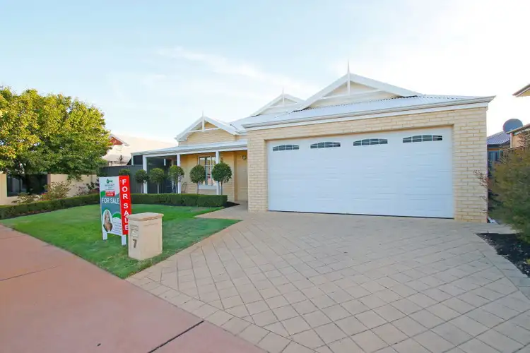 Fourth view of Homely house listing, 7 Horsham Crescent, Harrisdale WA 6112