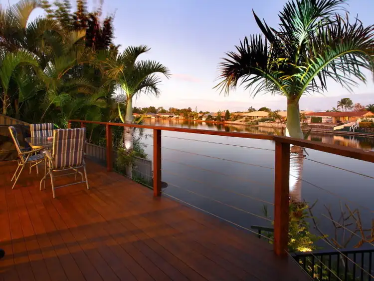 9/53 Kangaroo Avenue, Coombabah QLD 4216