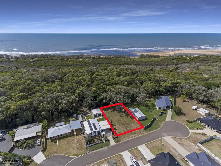 17 Castle Ct, Moore Park Beach QLD 4670